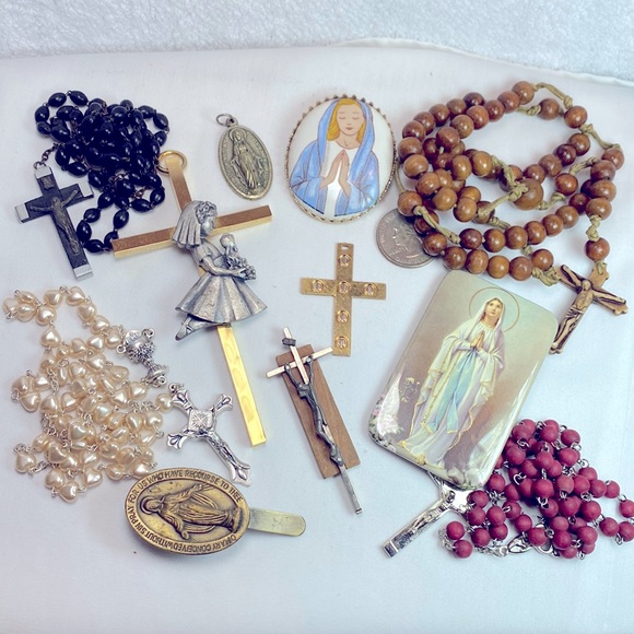 Source Unknown Other - VINTAGE RELIGIOUS LOT Rose smelling Rosary 14k GF Cross 1st Communion Medal 005
